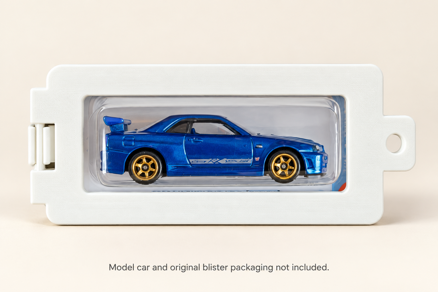 White Yeti Baby Pocket Garage showing the front window with a display car